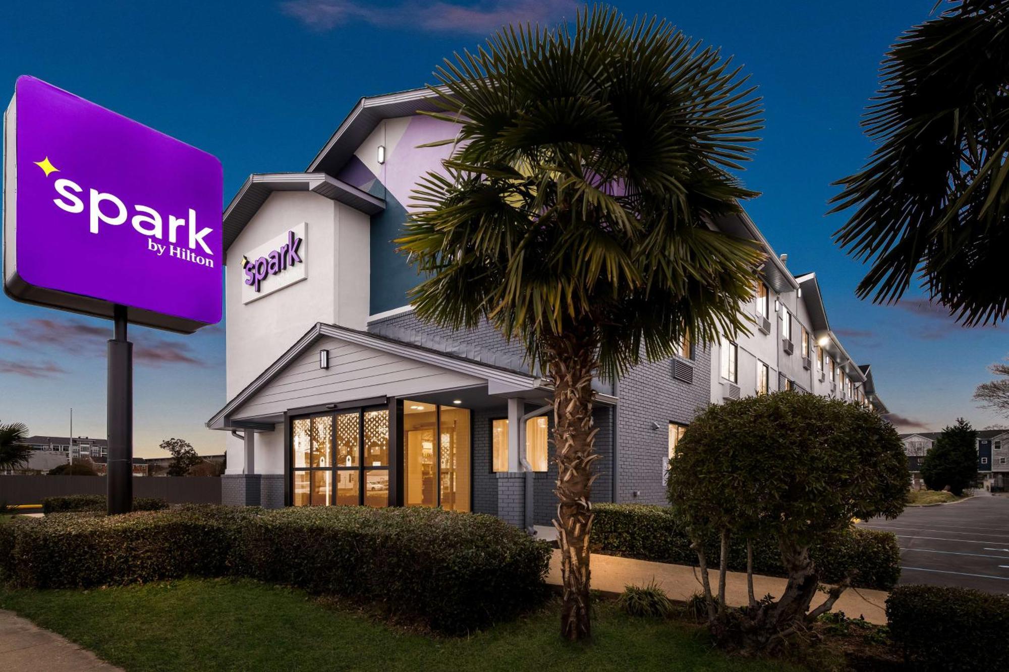 Spark By Hilton Norfolk Exterior foto